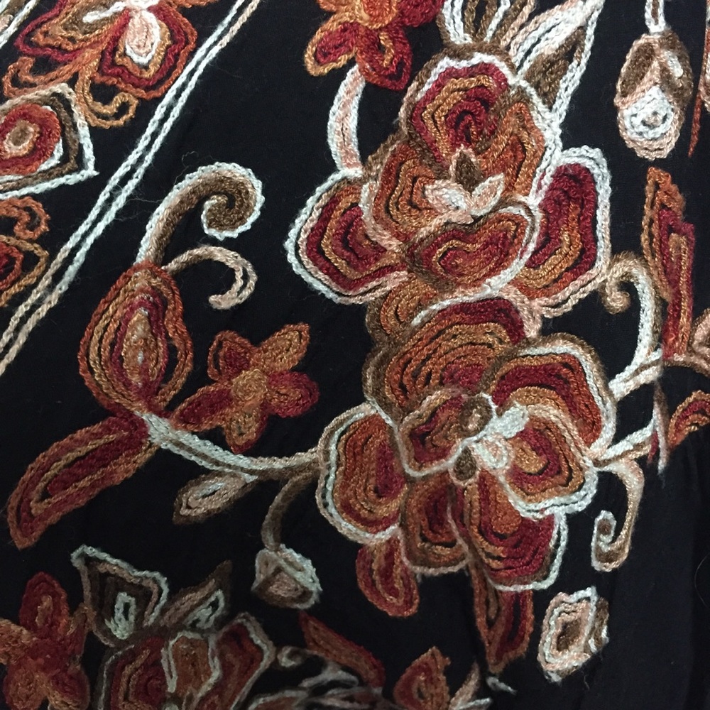 Vintage Embroidered Flowers & Vines Top/Kimono - Picture 7 of 7